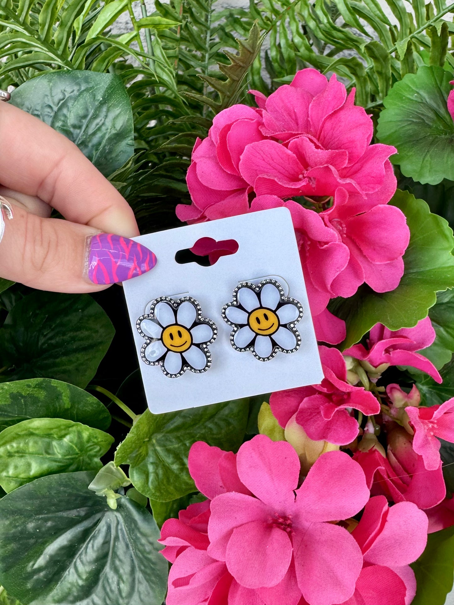 Happy Daisy Studs