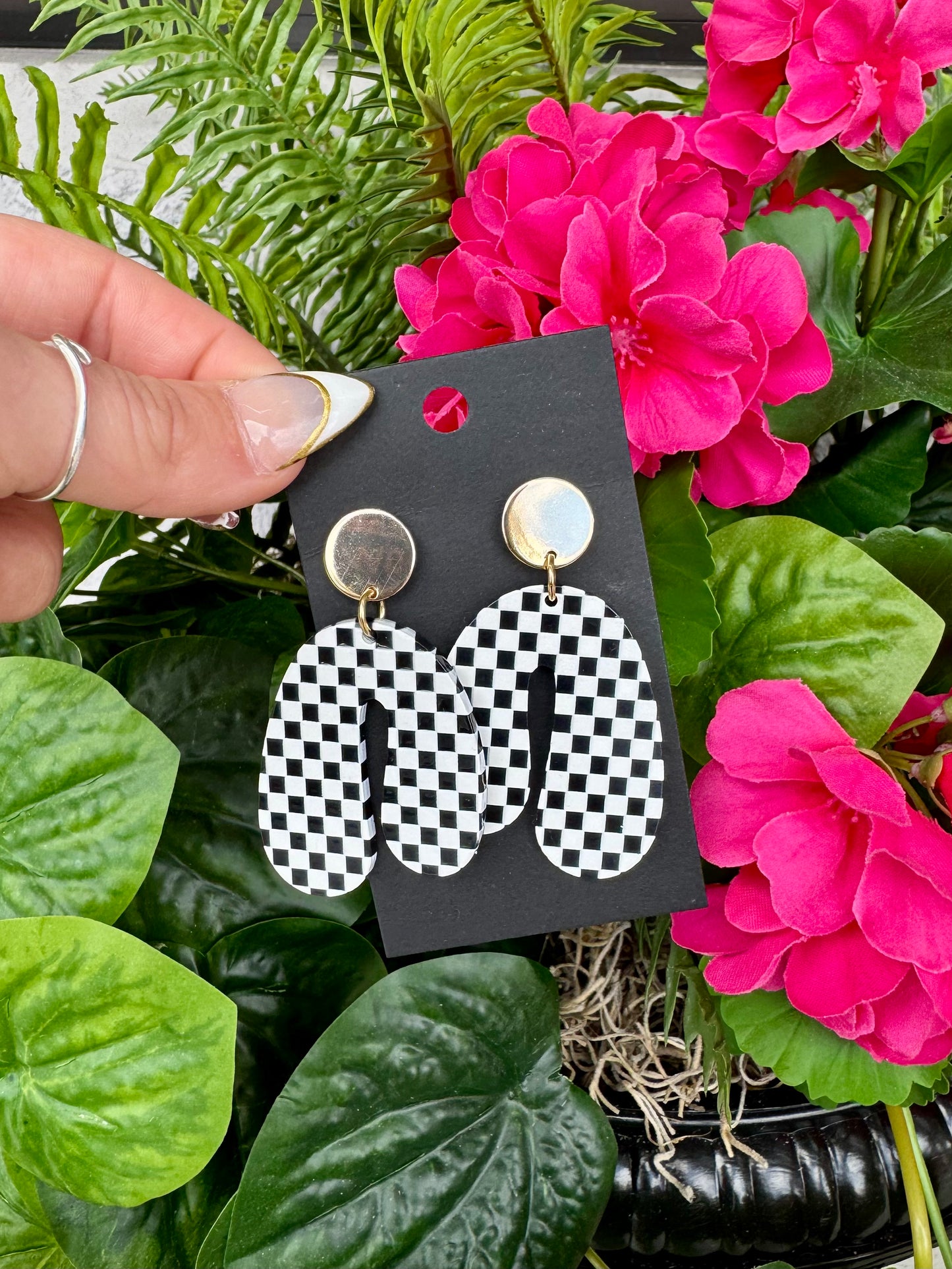 Checkered Dangles