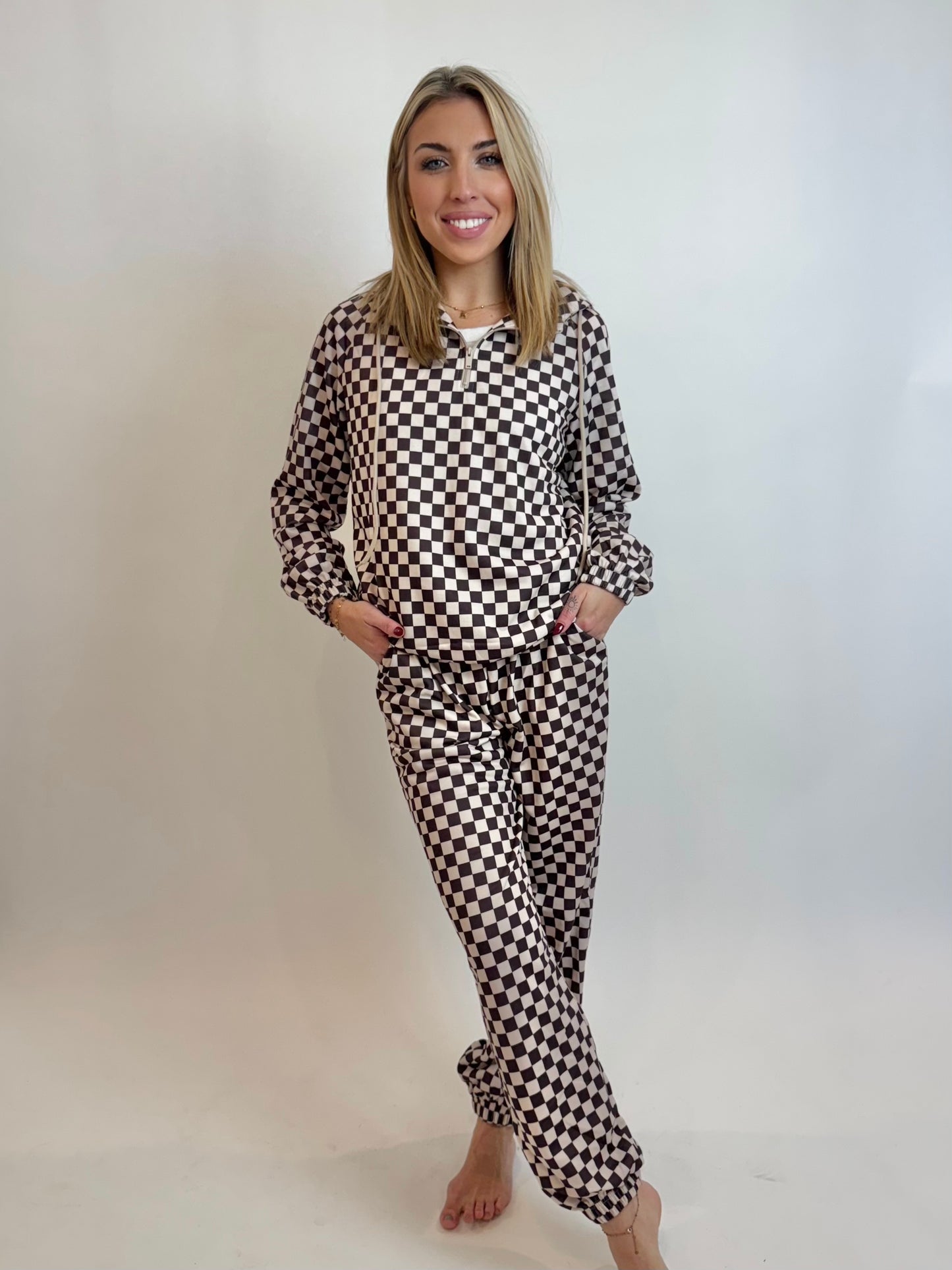 Chillin In Checkered Set