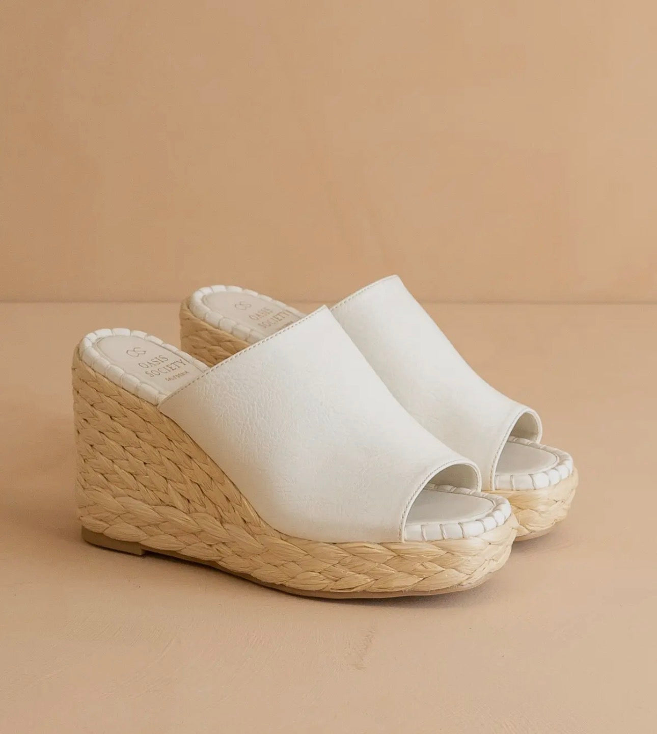The Raina Wedge
