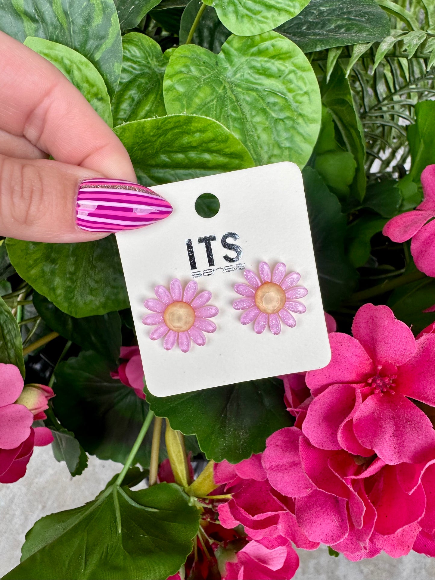 Daisy Studs