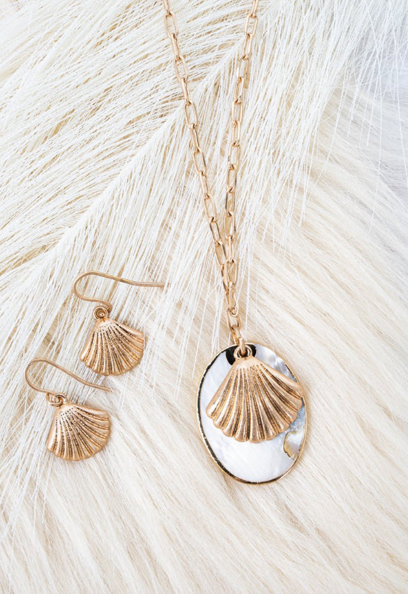 Seashell Necklace Set